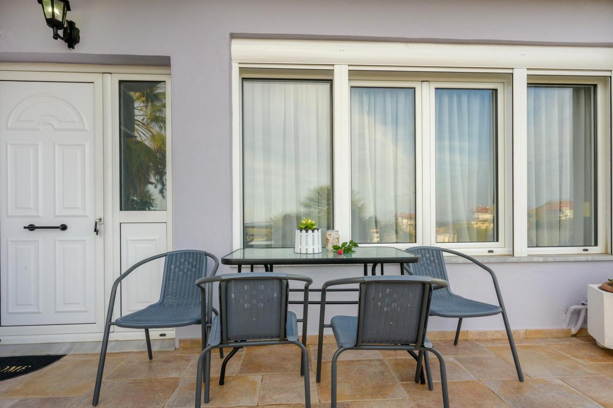 Michael'S Apartment'S Nea Roda Zewnętrze zdjęcie