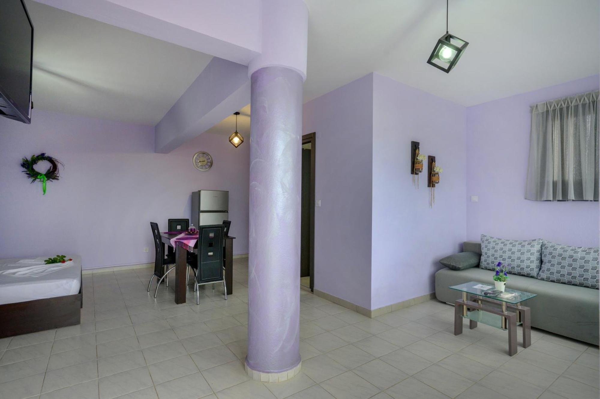 Michael'S Apartment'S Nea Roda Zewnętrze zdjęcie
